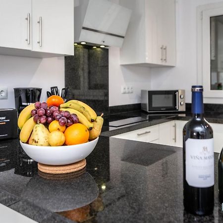 Puerto Banus Finest 2-Bdrm Apt - 50 Metres To Beach Marbellac Extérieur photo